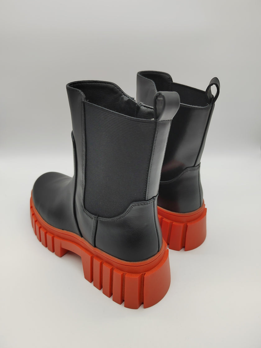 Boots in Schwarz/Orange Artikel 3709