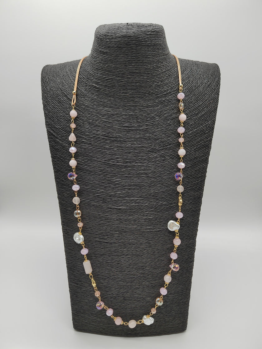Kette mit Stoffband und farbige Steinchen