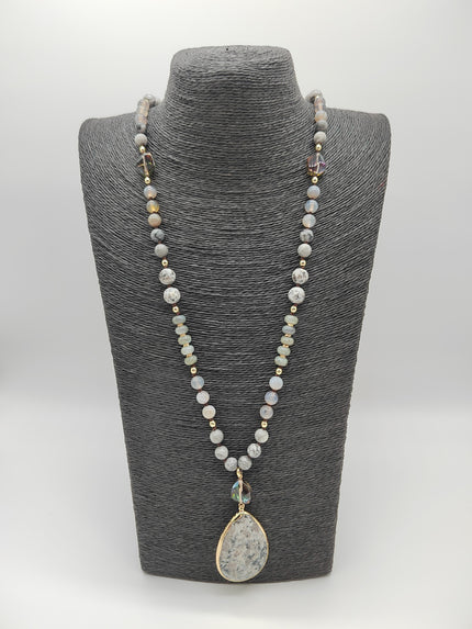 Kette mit Stein Anhänger von Moshi in Grau Artikel 5691