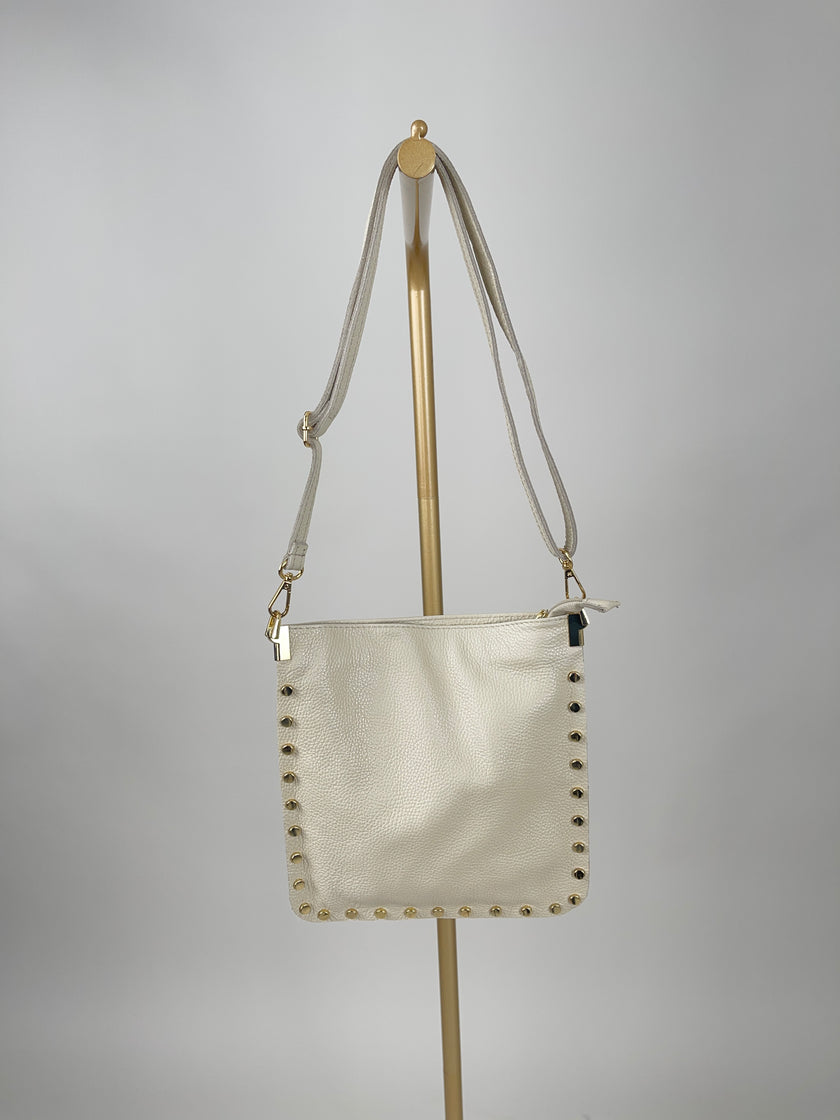 Tasche Echtleder mit Nieten in Beige