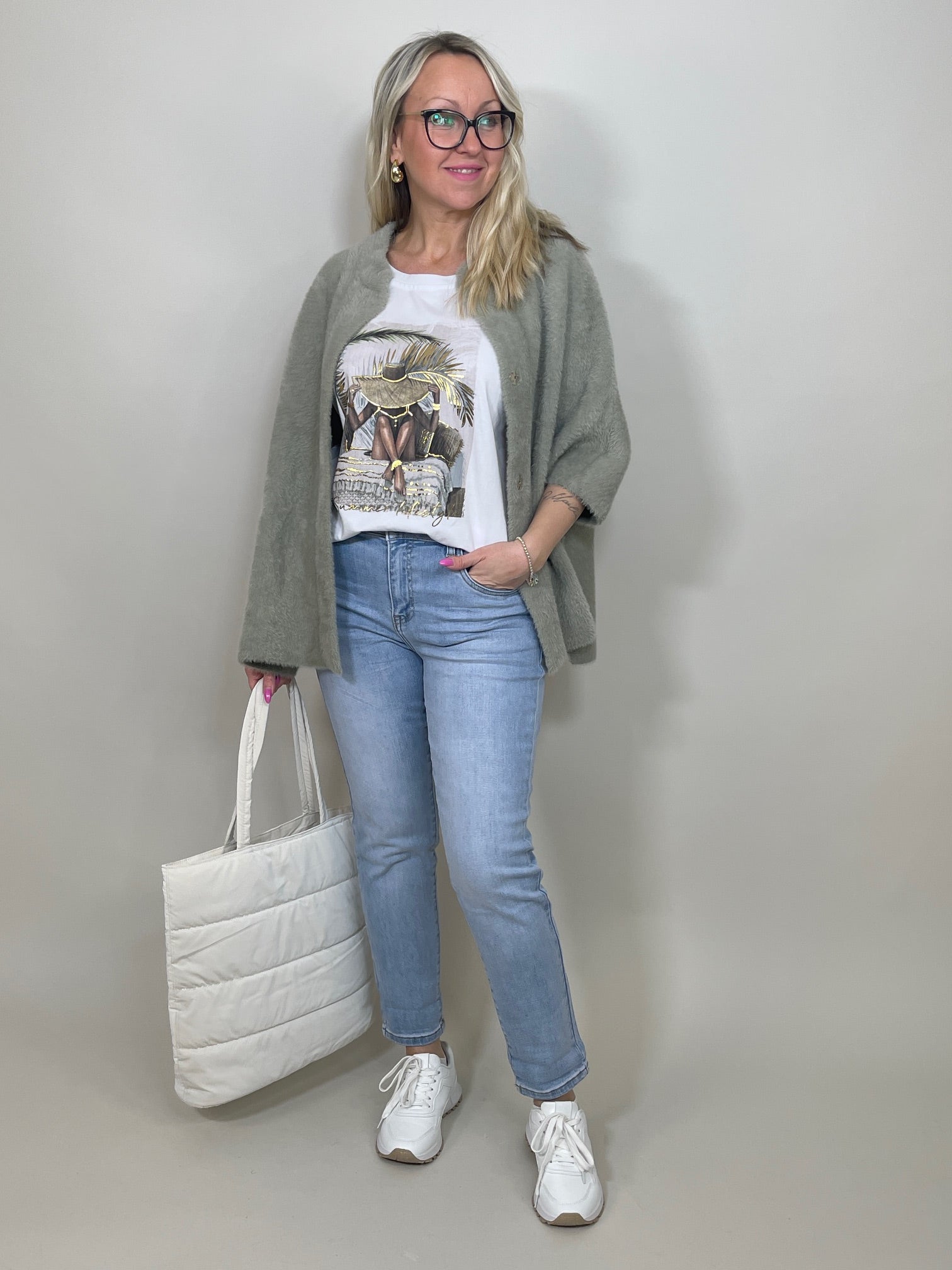 T-Shirt mit Aufdruck in Weiß/Khaki Artikel 5775