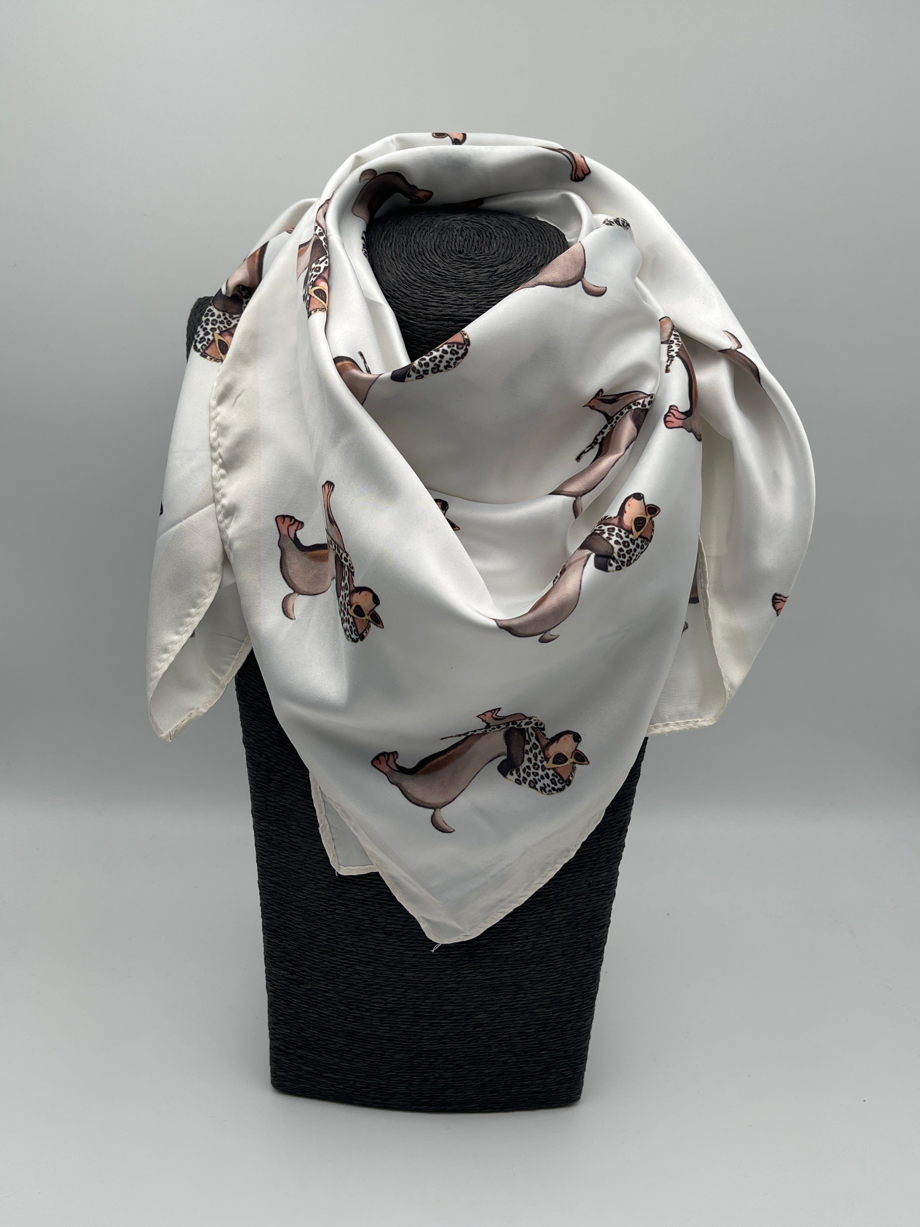 Tuch 70X70 Dackel in Creme