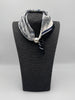 Tuch mit Magnetverschluss in Creme/Blau