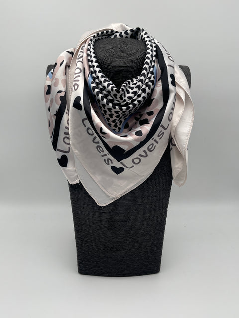 Tuch 70X70 Herzen Love