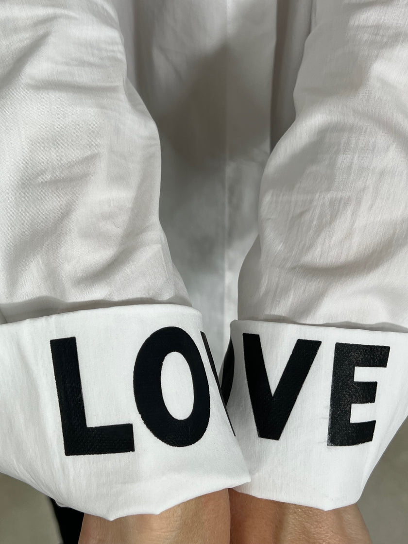 B-WARE Bluse Classic mit Schriftzug am Ärmel in Weiß Artikel 5371