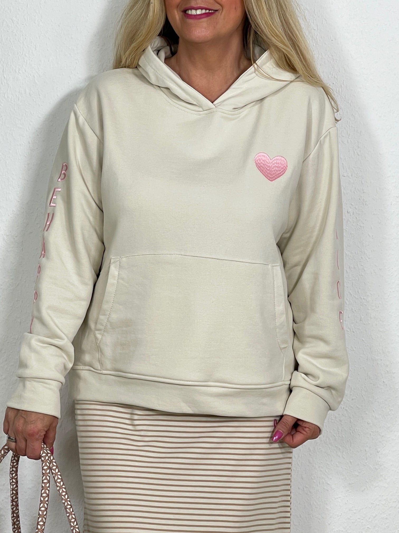 Hoodie mit Stickerei Herz Artikel 5096