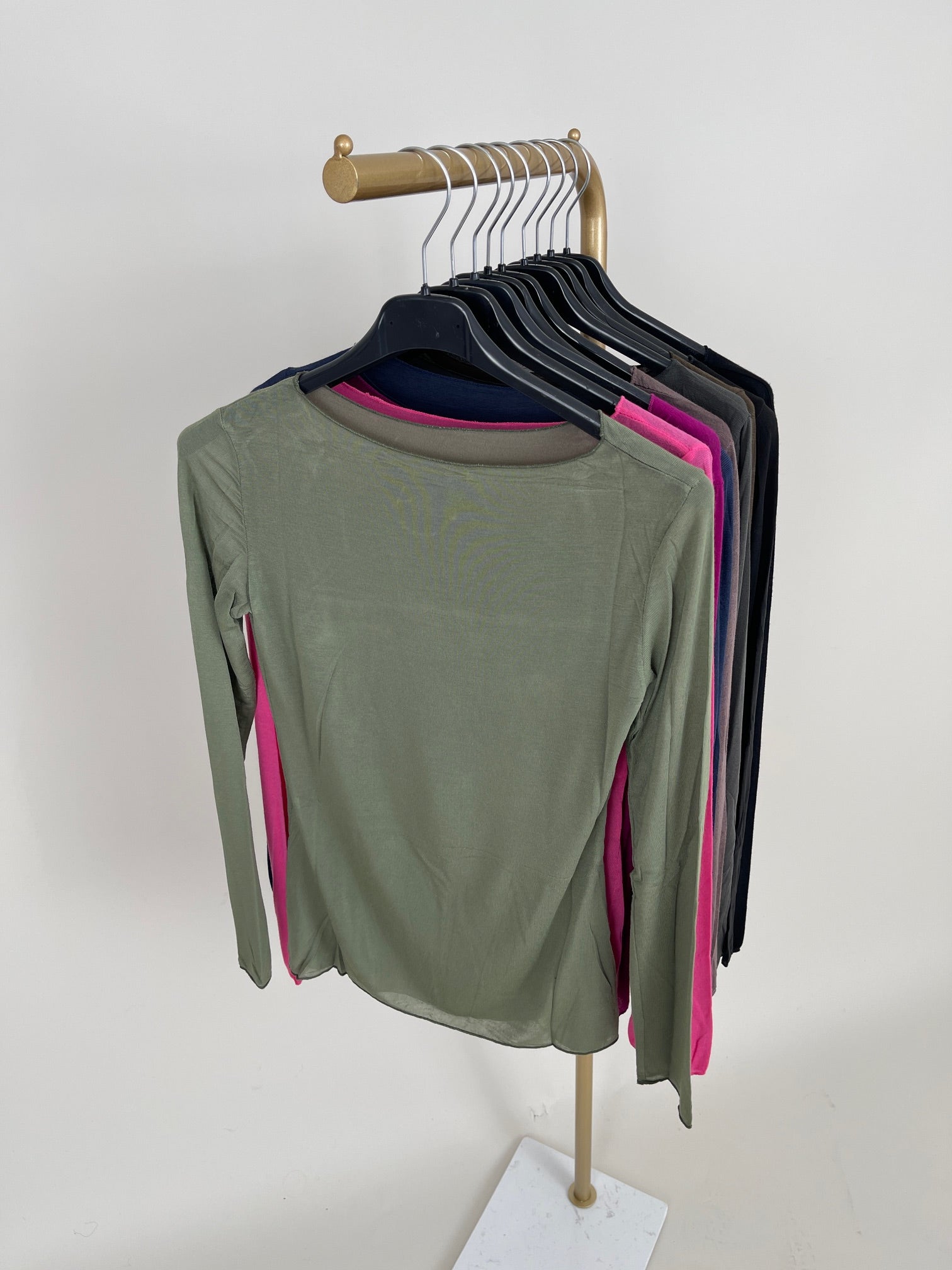 Langarmshirt mit Cashmere Uni in versch. Farben