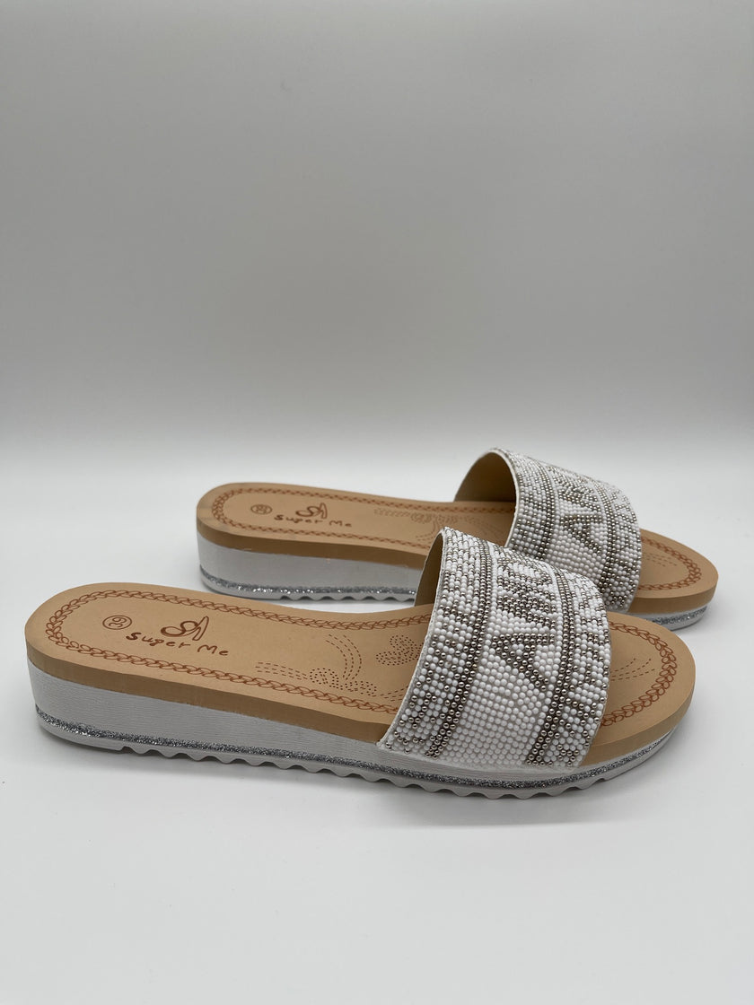 Pantolette mit Schrift in Weiß Artikel 5175