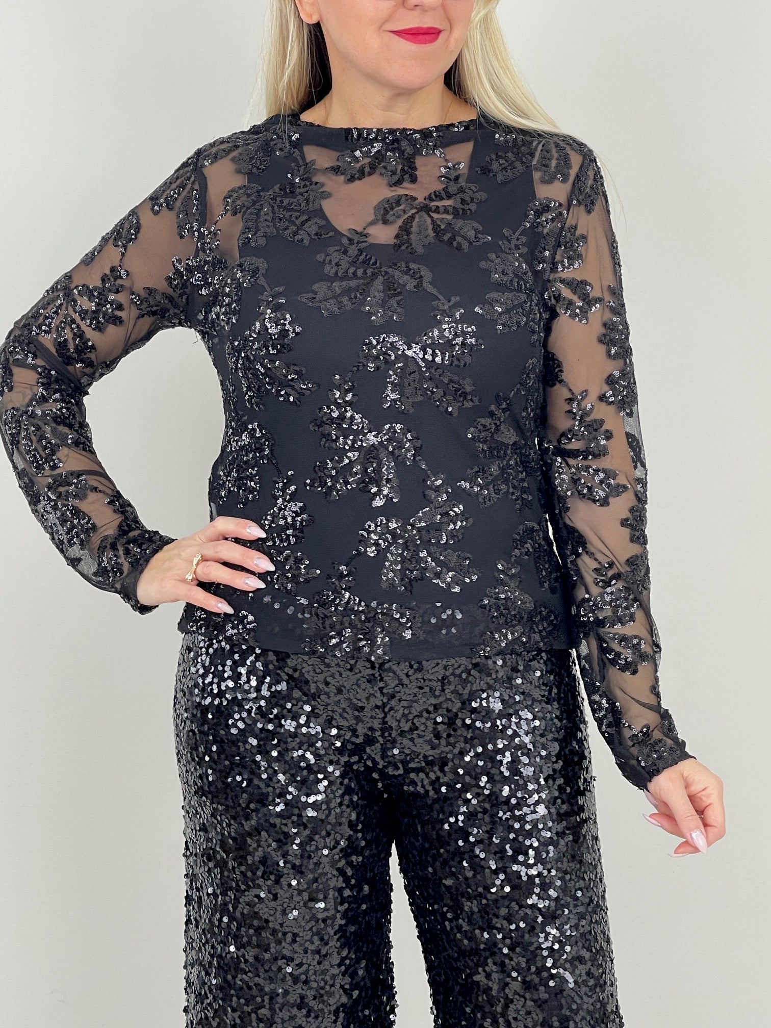 Langarmshirt aus Mesh mit Pailletten in Schwarz Art. 6588