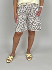 Bermuda Leo mit Gürtel in Beige