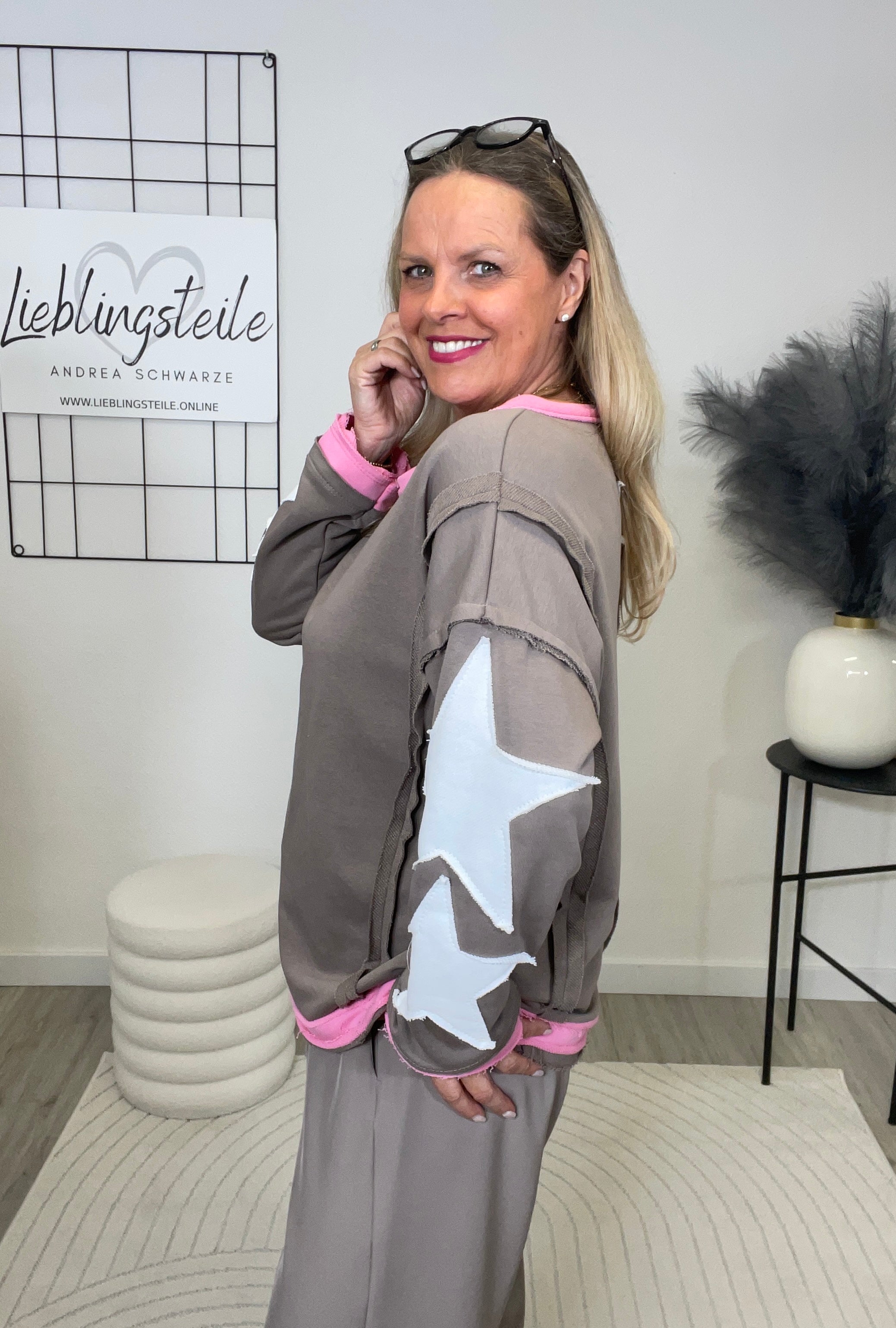 Sweatshirt Sterne-Details in Taupe