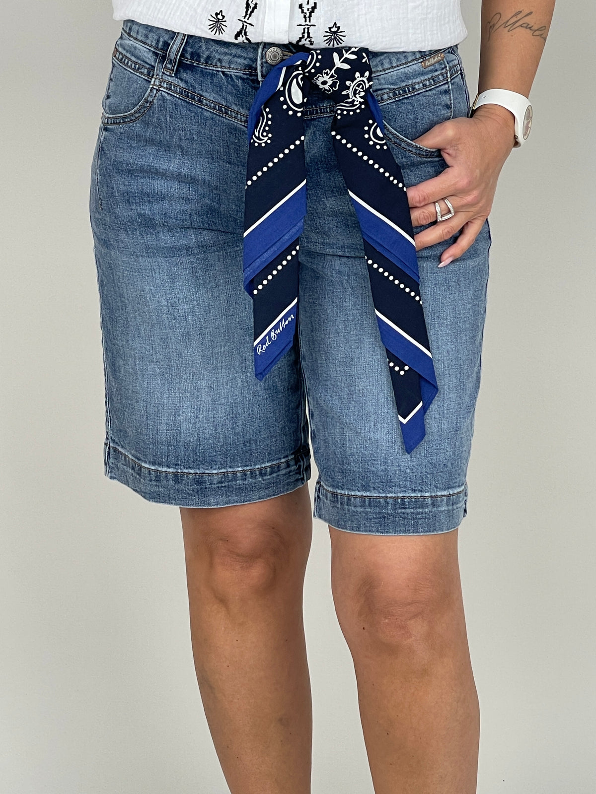Jeans-Shorts mit Tuch