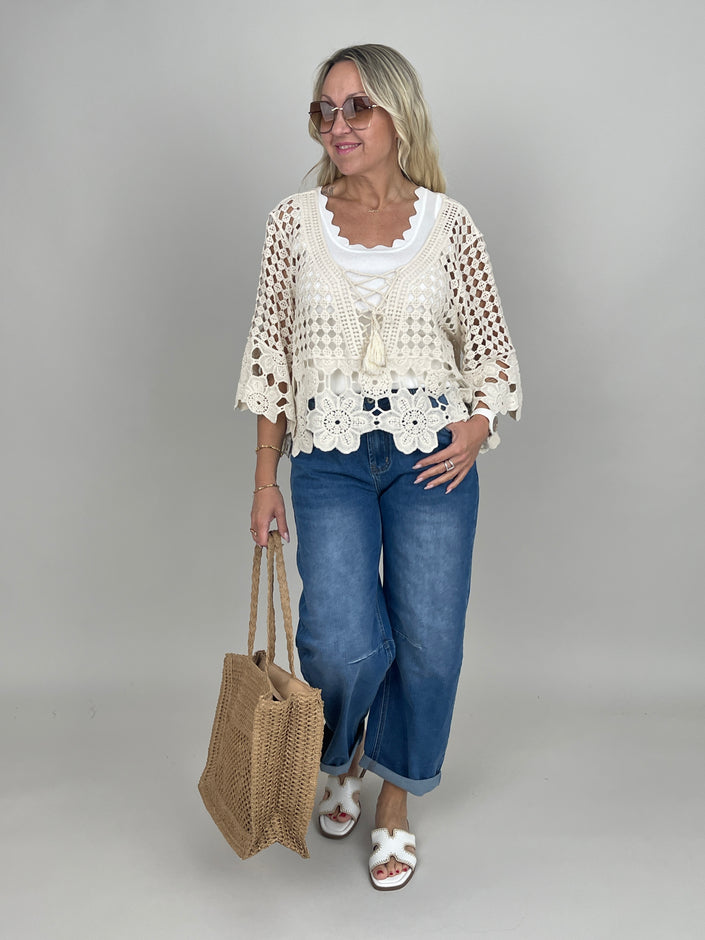 Pullover Häkel-Style mit Schnürung in Beige