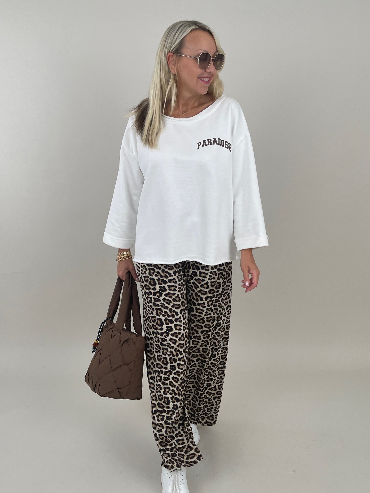 Sweatshirt mit Schriftzug im Rücken in Weiß Artikel 6273