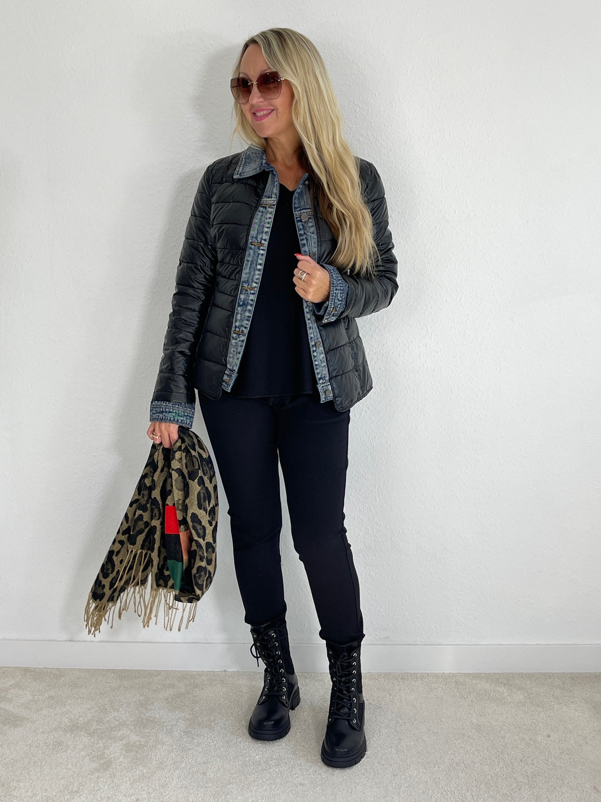Steppjacke mit Jeanseinsatz in versch. Farben