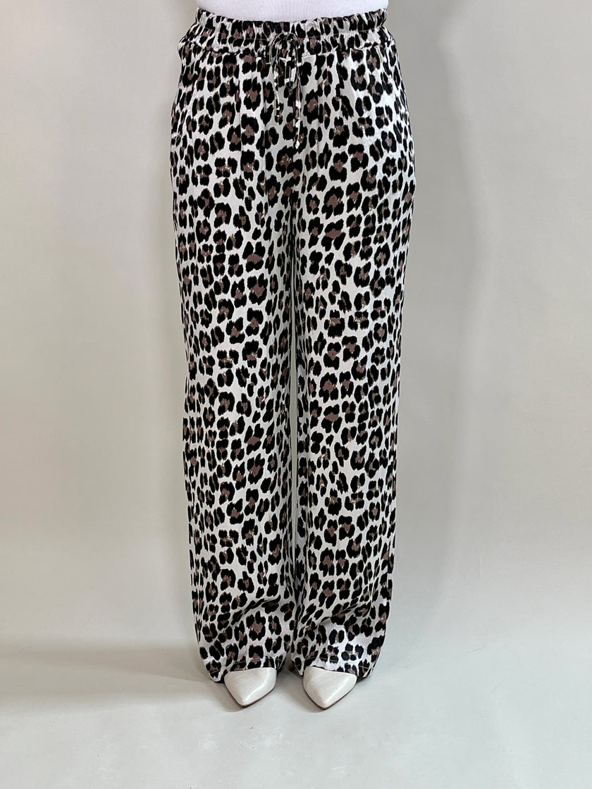 Marlene Hose Satin-Optik Leo in Beige/Braun Artikel 5850