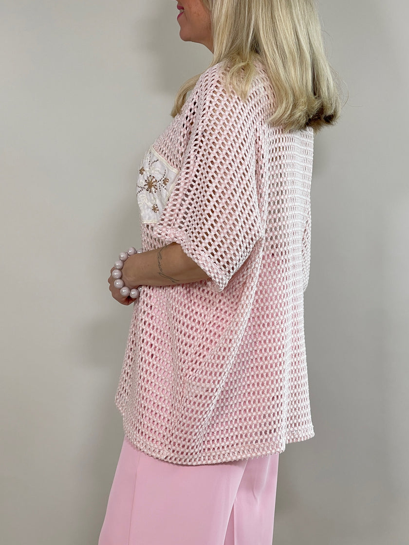 Pullover Lochmuster mit Brusttasche versch. Farben