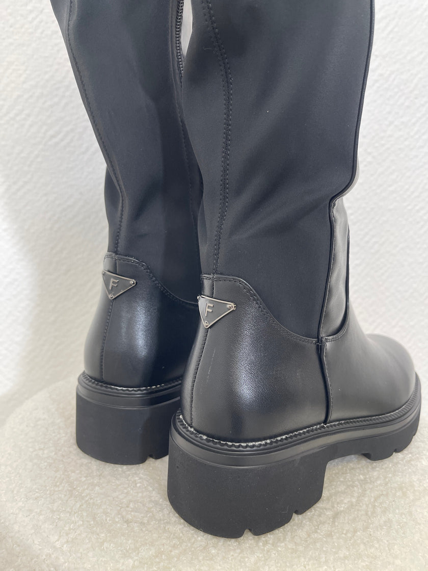 Stiefel Uni mit Stretcheinsatz in Schwarz Artikel 6615