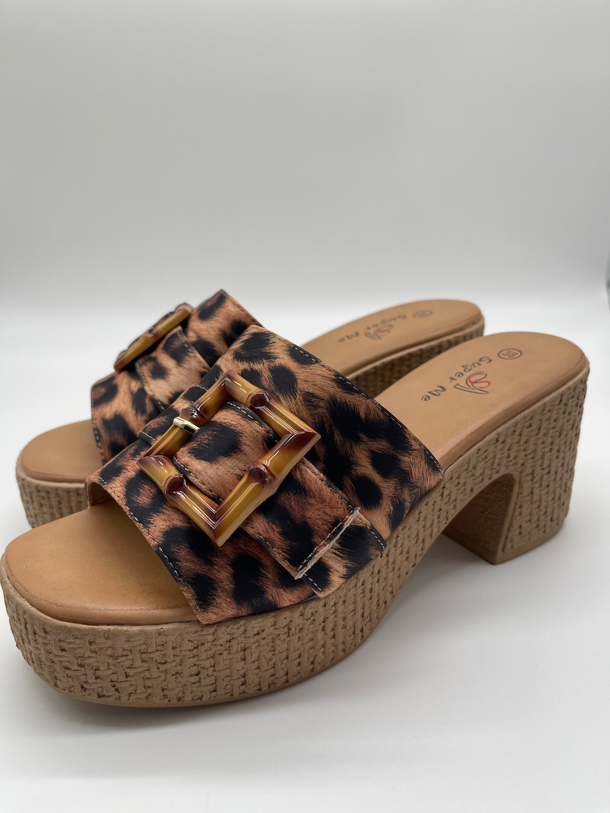 Plateau Pantolette in Leo