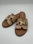 Sandalen mit goldenem Detail in Beige