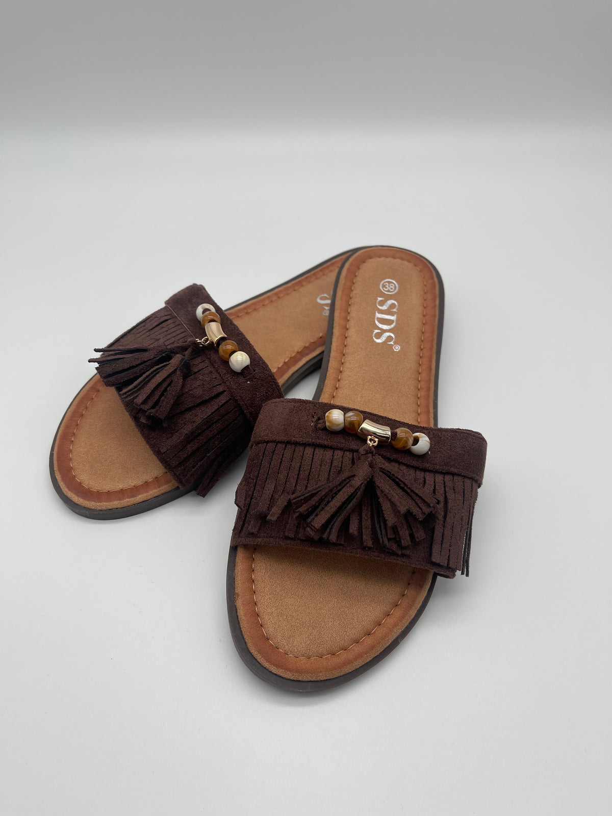 Sandalen mit Fransen in Mokka