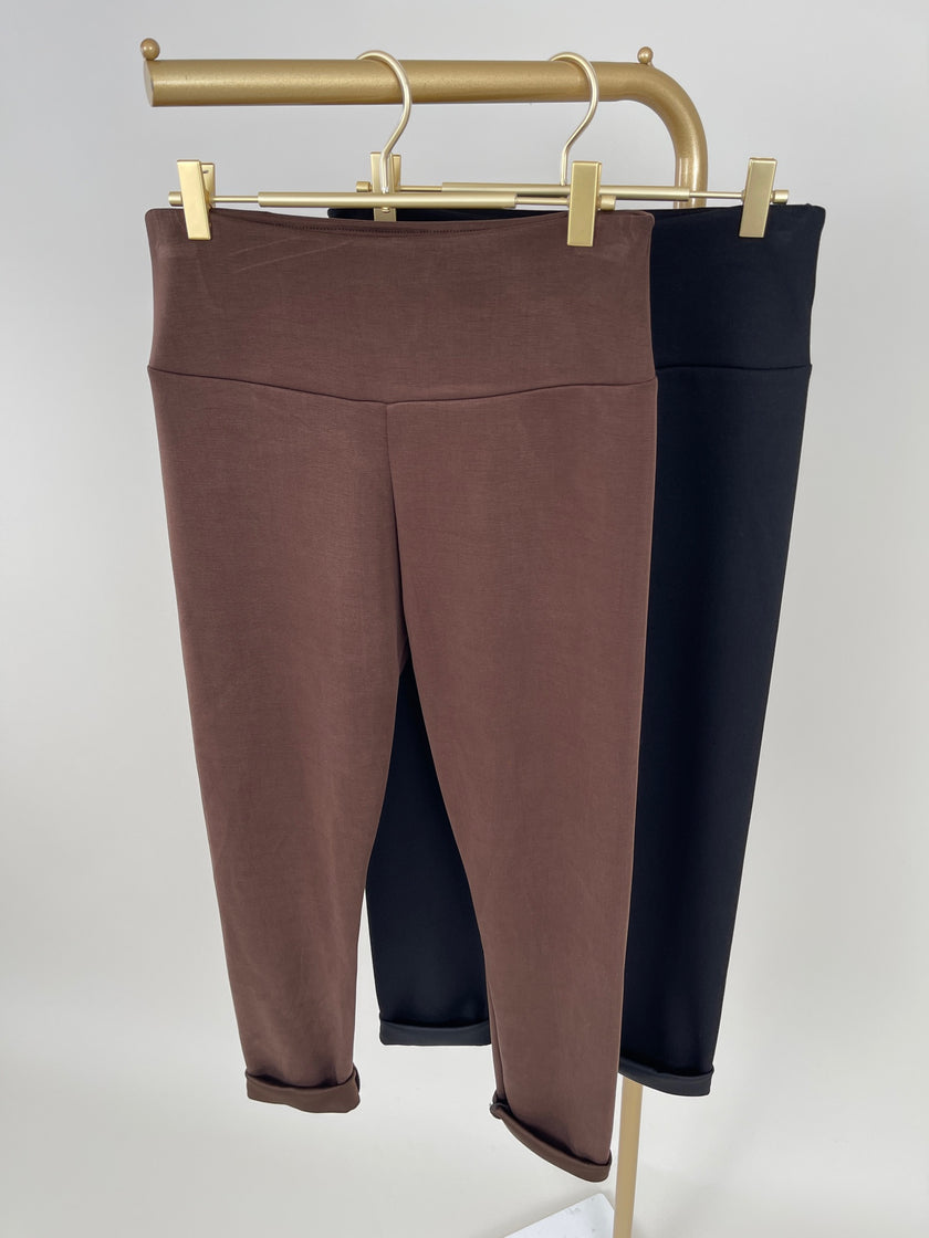 Leggings mit breitem Bund in versch. Farben