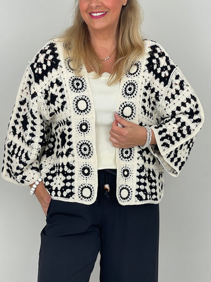 Boho Häkelcardigan in Creme/Schwarz
