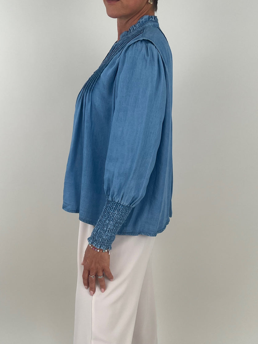 Leichte Jeansbluse mit tollen Details Artikel 6245