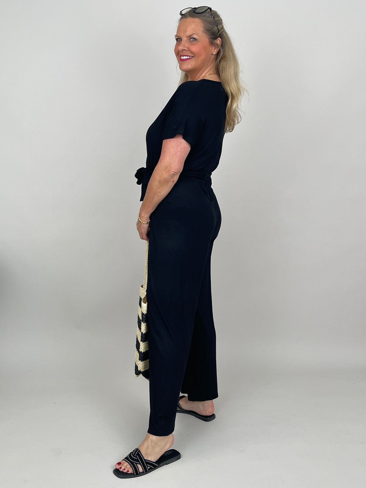 Jumpsuit Wickeloptik in Schwarz