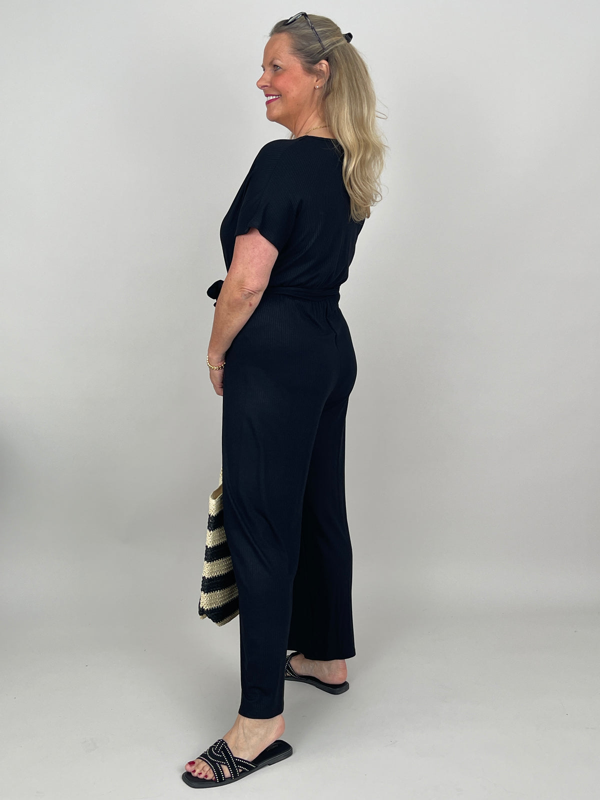 Jumpsuit Wickeloptik in Schwarz