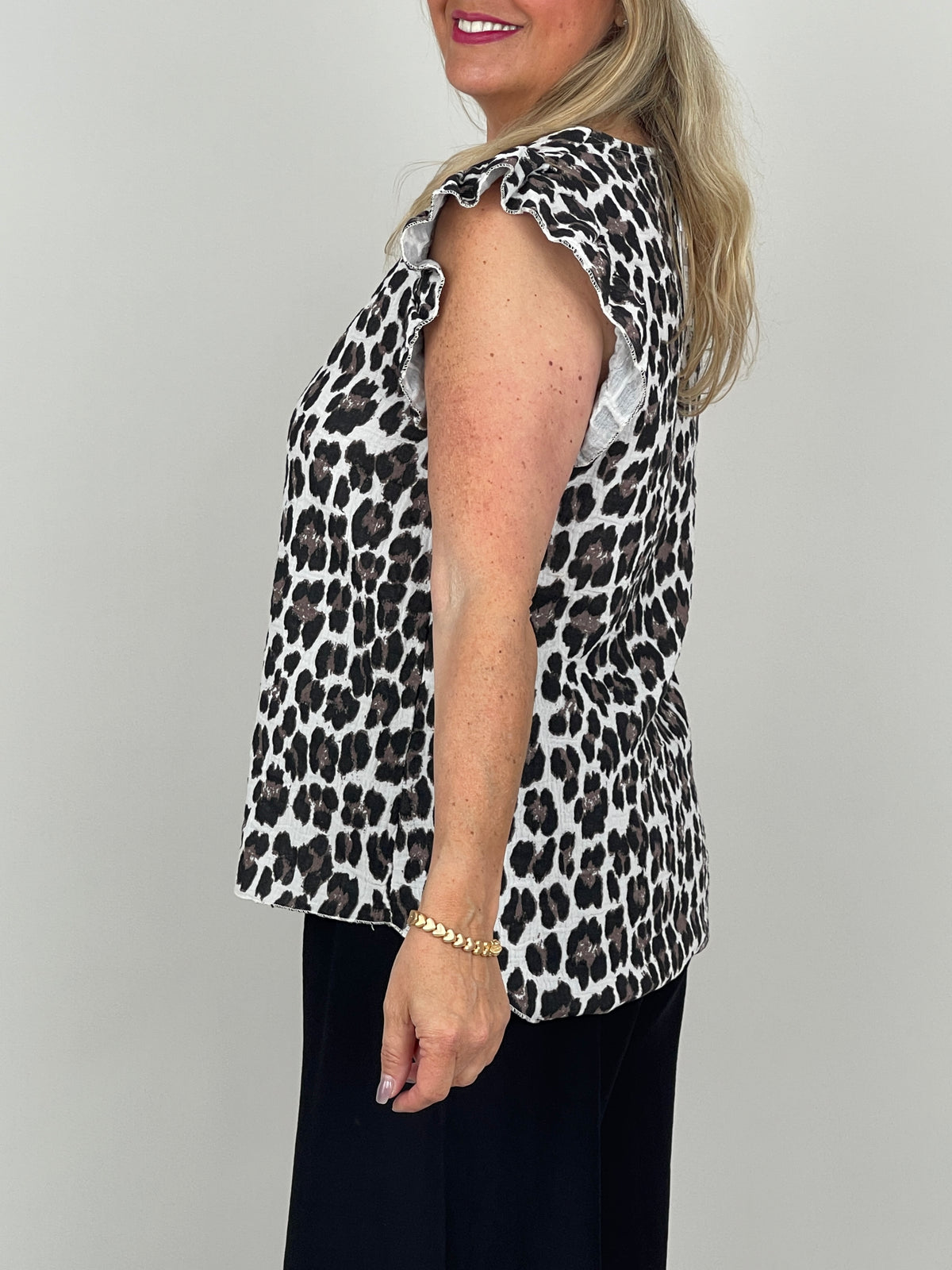 Top Musselin Leo-Print in Braun
