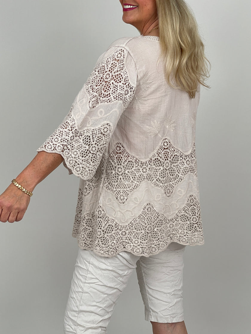 Boho Bluse mit Spitze in Beige