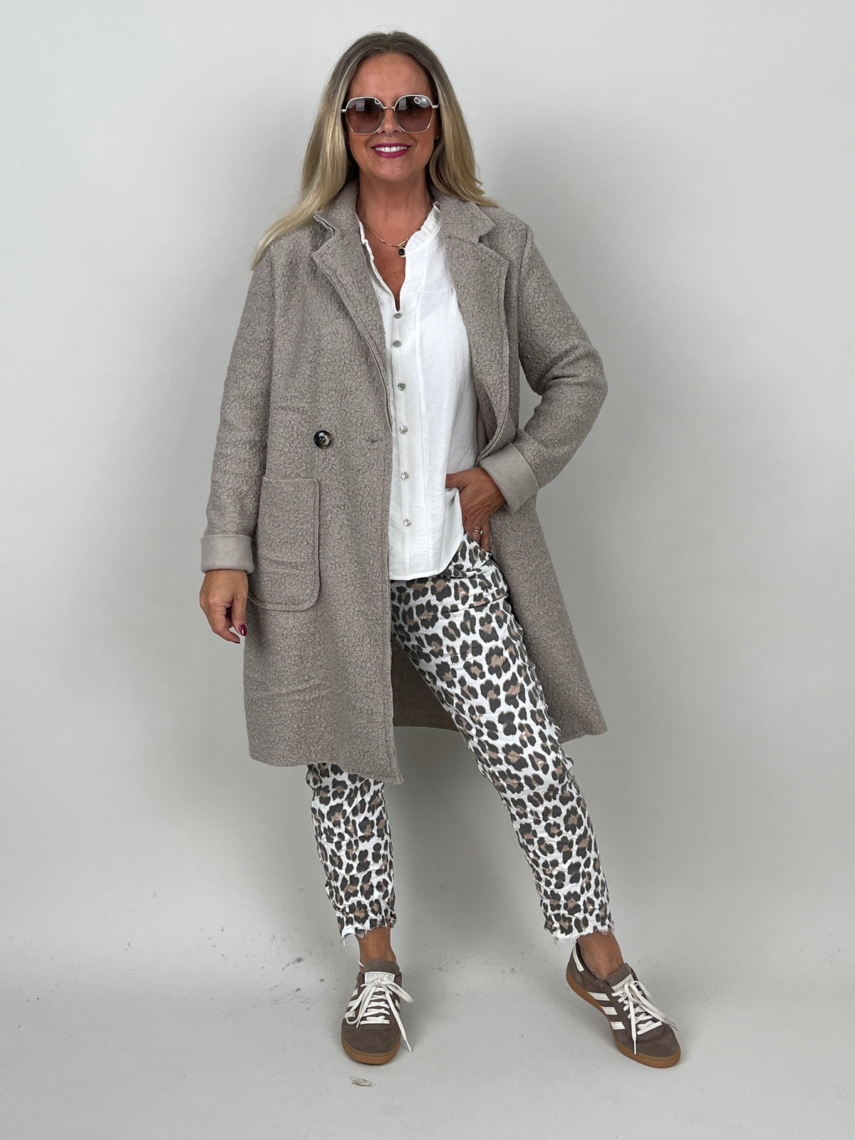 Trenchcoat Bouclé in Taupe