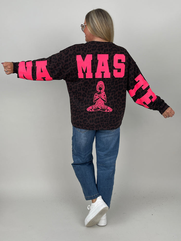 Sweatshirt mit Statement-Print in Leo/Mokka