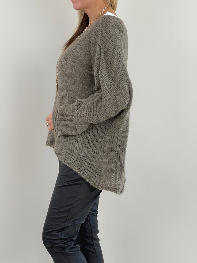 Pullover Soft  vorne kürzer in versch. Farben Artikel 5329