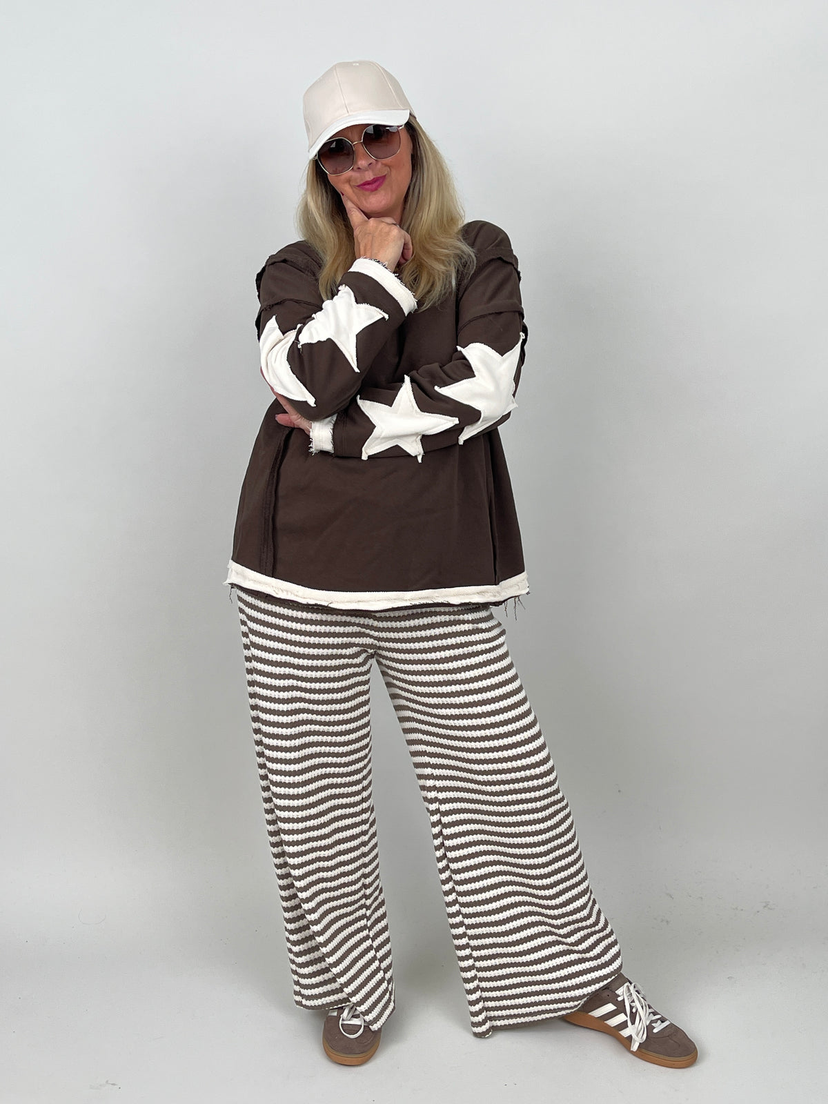 Sweatshirt Sterne-Details in Mokka
