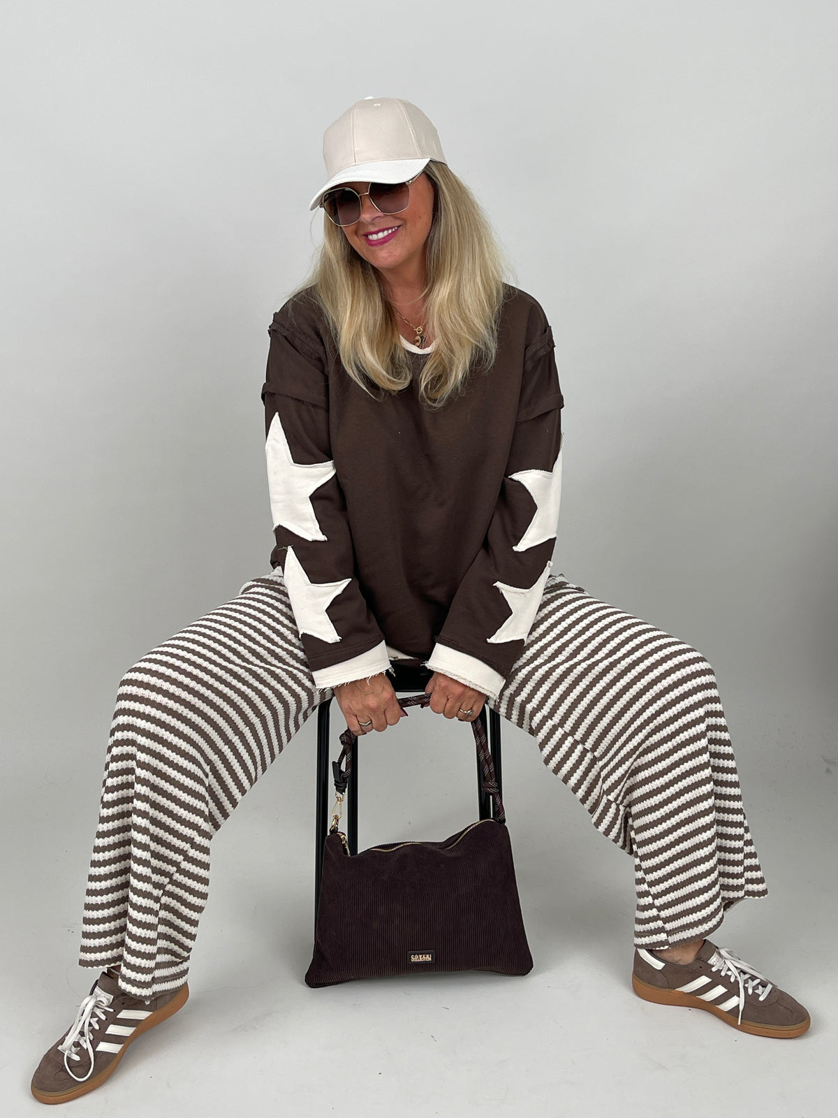 Sweatshirt Sterne-Details in Mokka