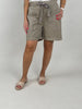 Shorts mit weitem Bein in Taupe