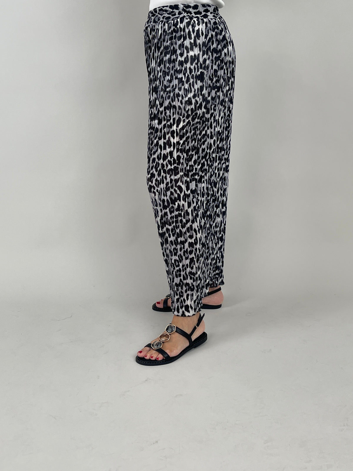 Plissee-Hose Leo in Grau