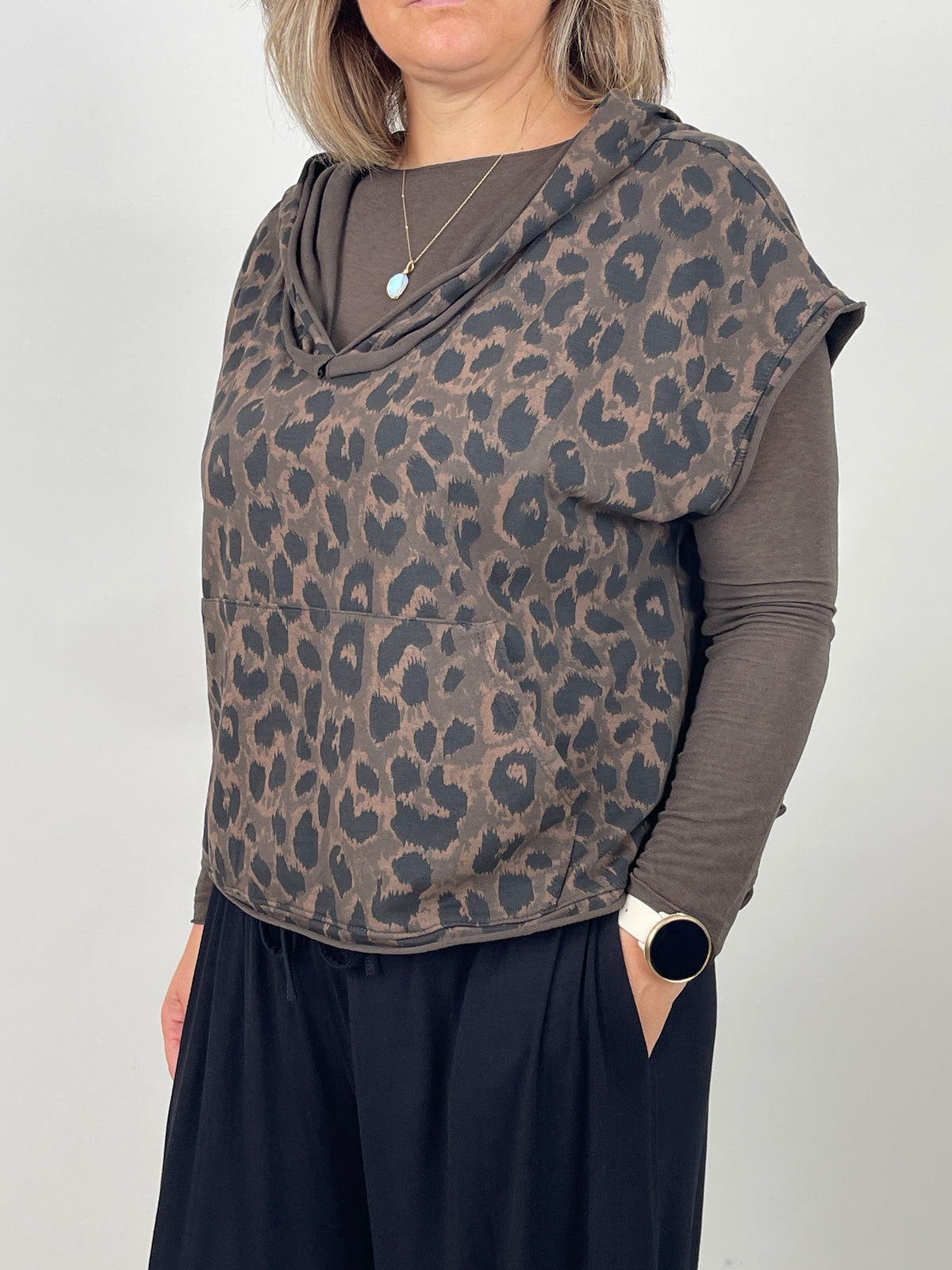 Sweatshirt Kurzarm mit Kapuze Leo/Mokka