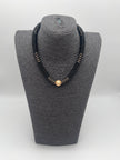 Kette Schwarz mit goldenen Details