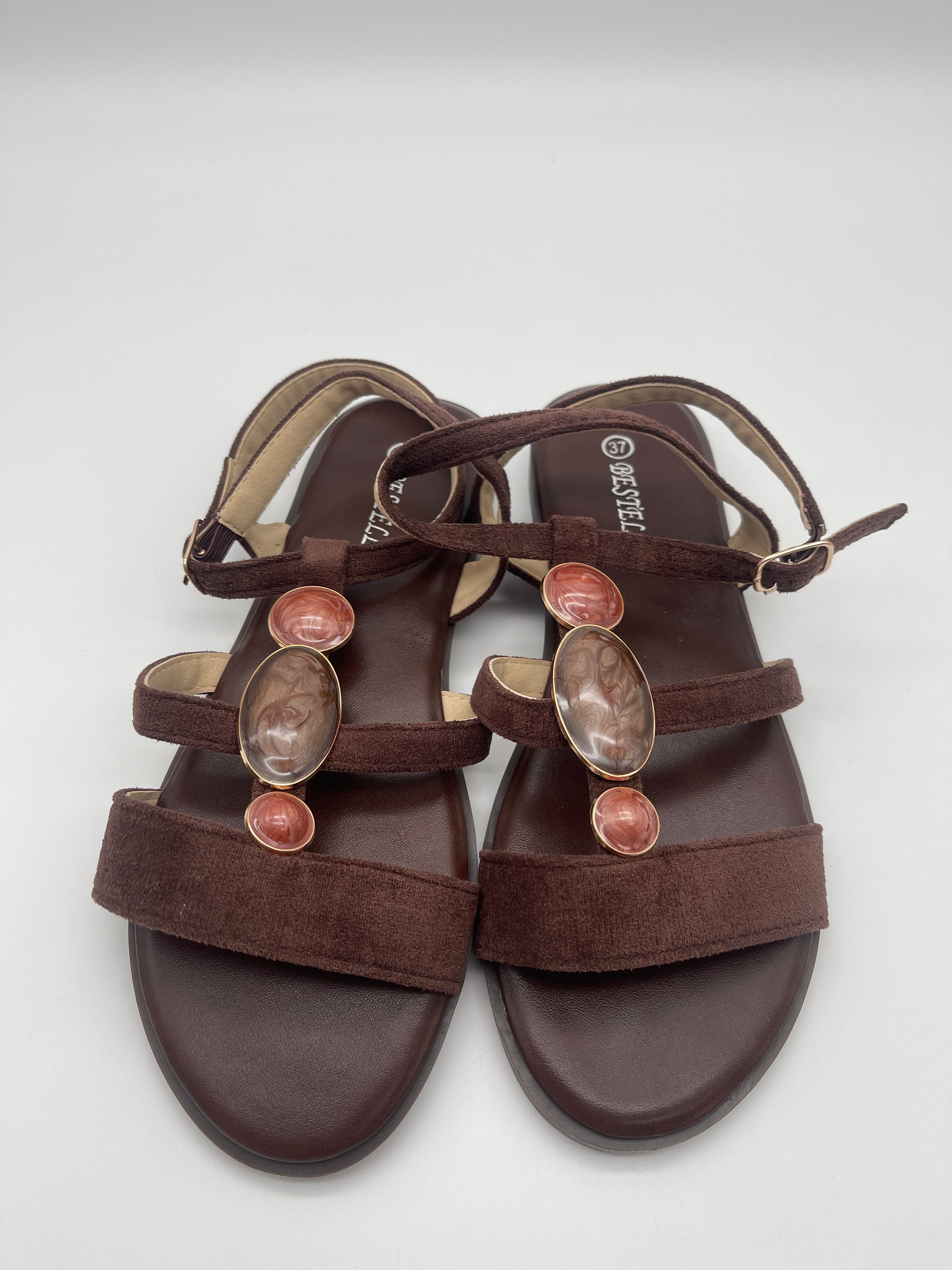 Sandalen mit Steinen in Mokka