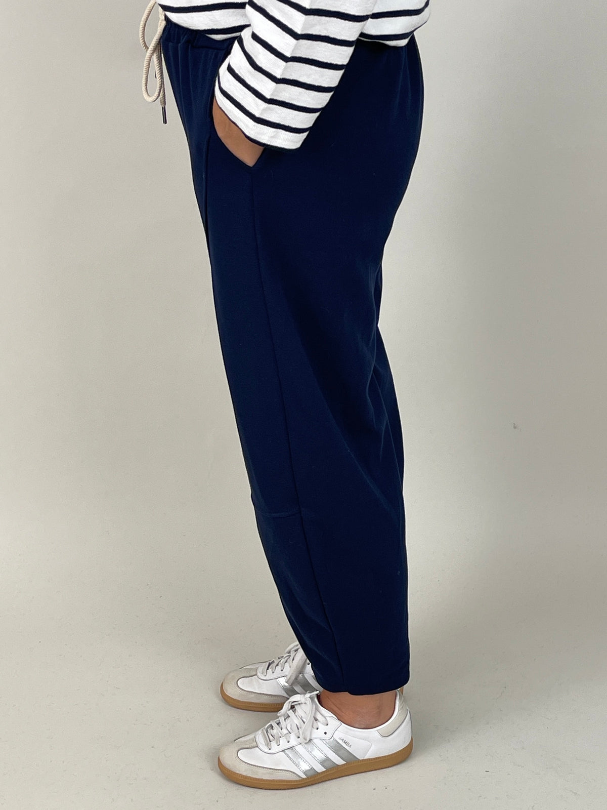 Jogpants Ballon-Schnitt in Marine