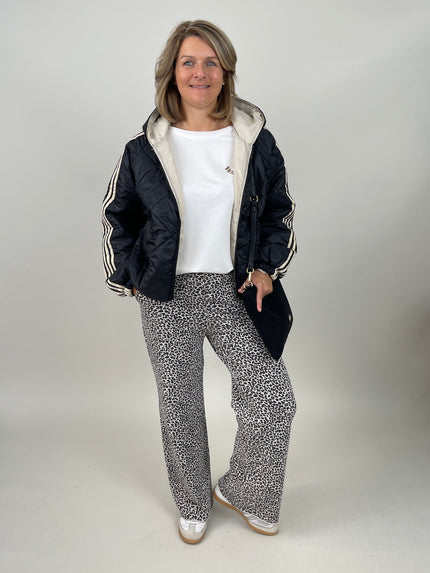 Steppjacke mit Streifen in Schwarz