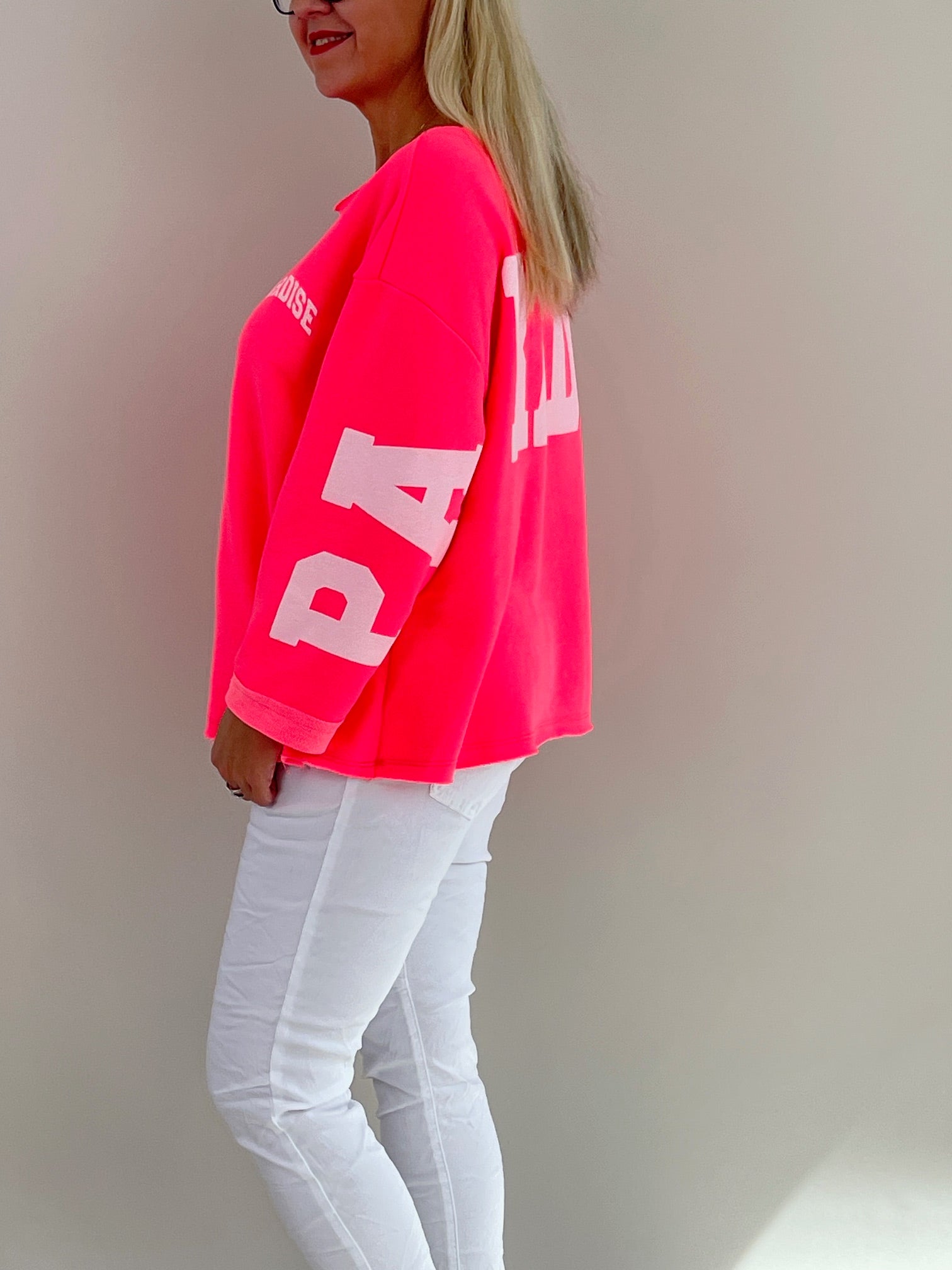 Sweatshirt mit Schriftzug im Rücken in Neonpink Artikel 6320