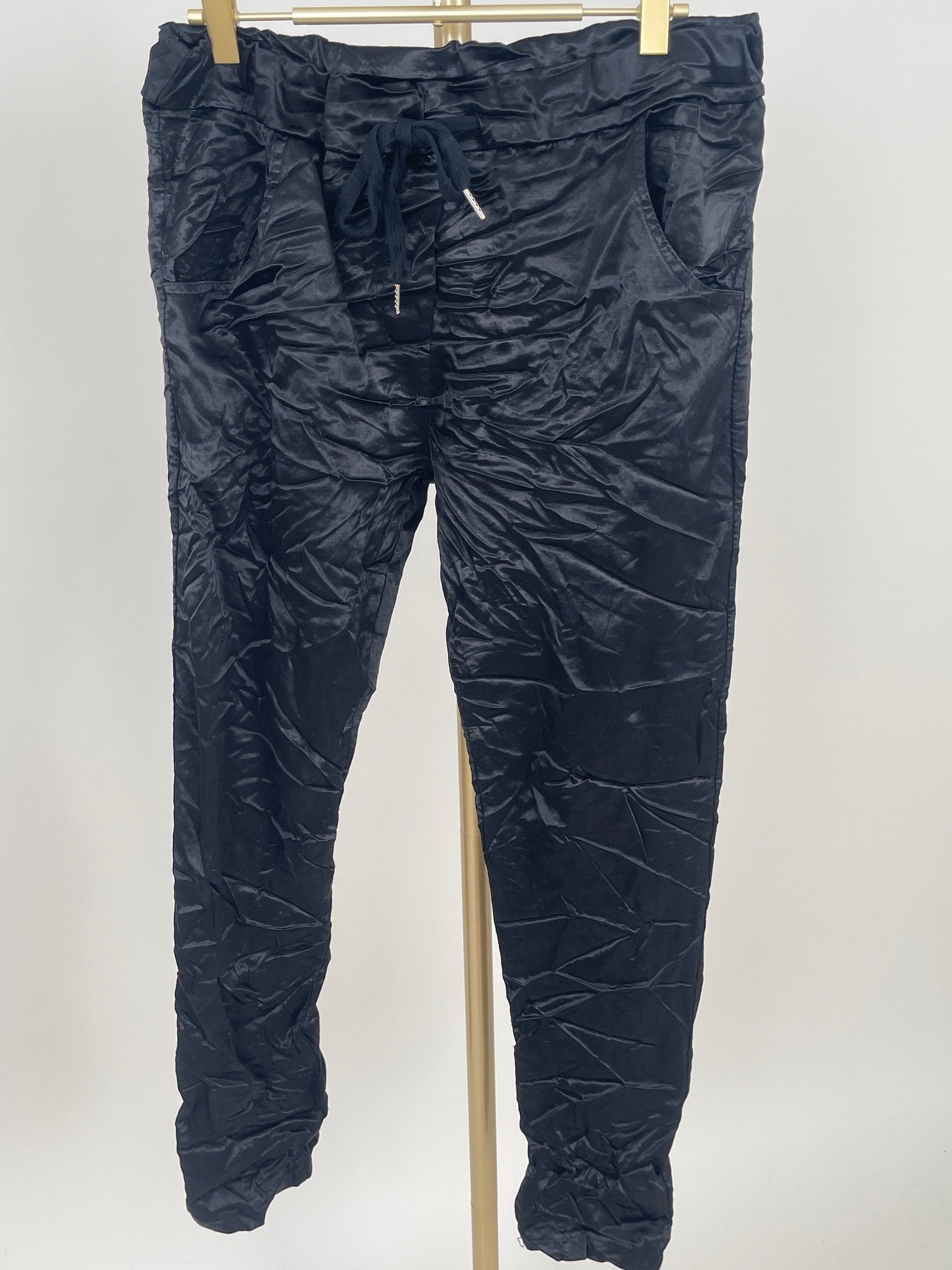Jogpants Glanzeffekt in versch. Farben Artikel 6276