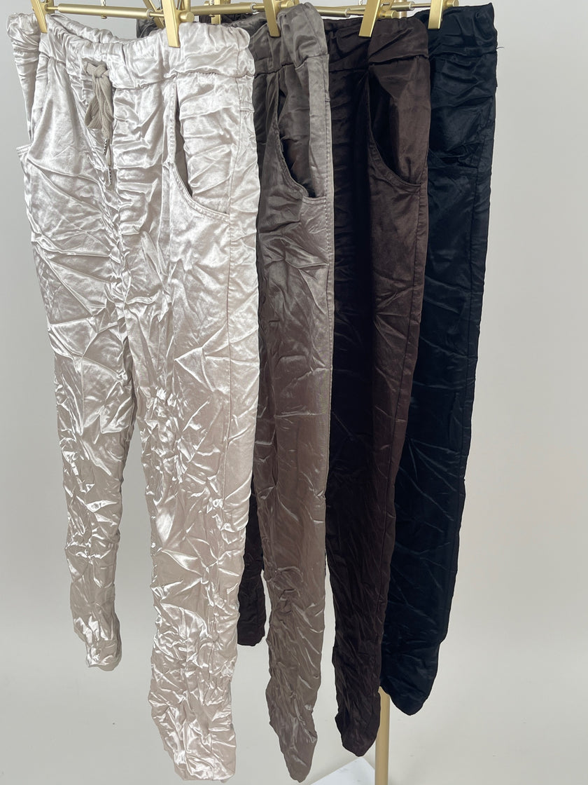 Jogpants Glanzeffekt in versch. Farben Artikel 6276