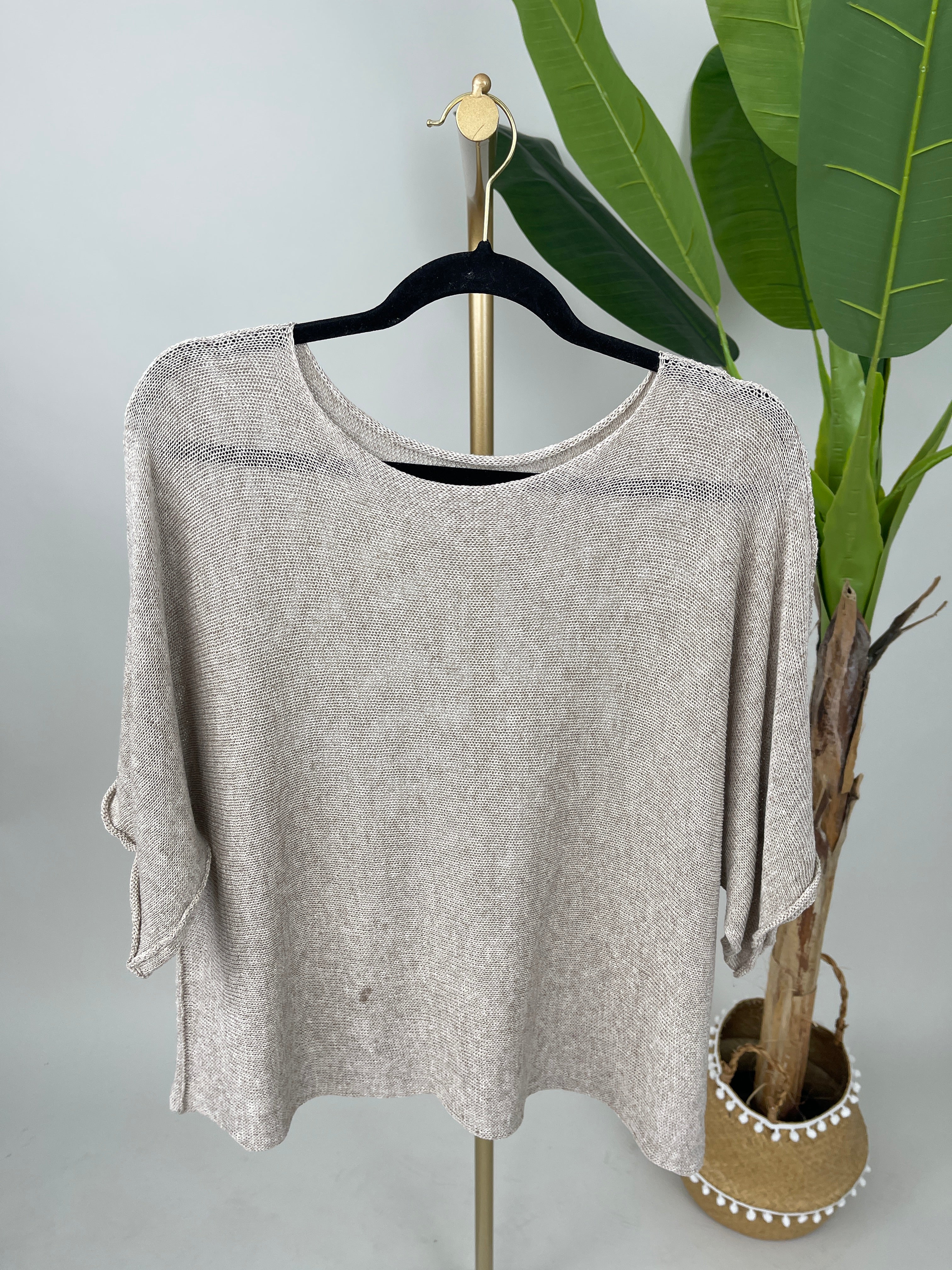 Feinstrickpullover mit lässigem Ärmel