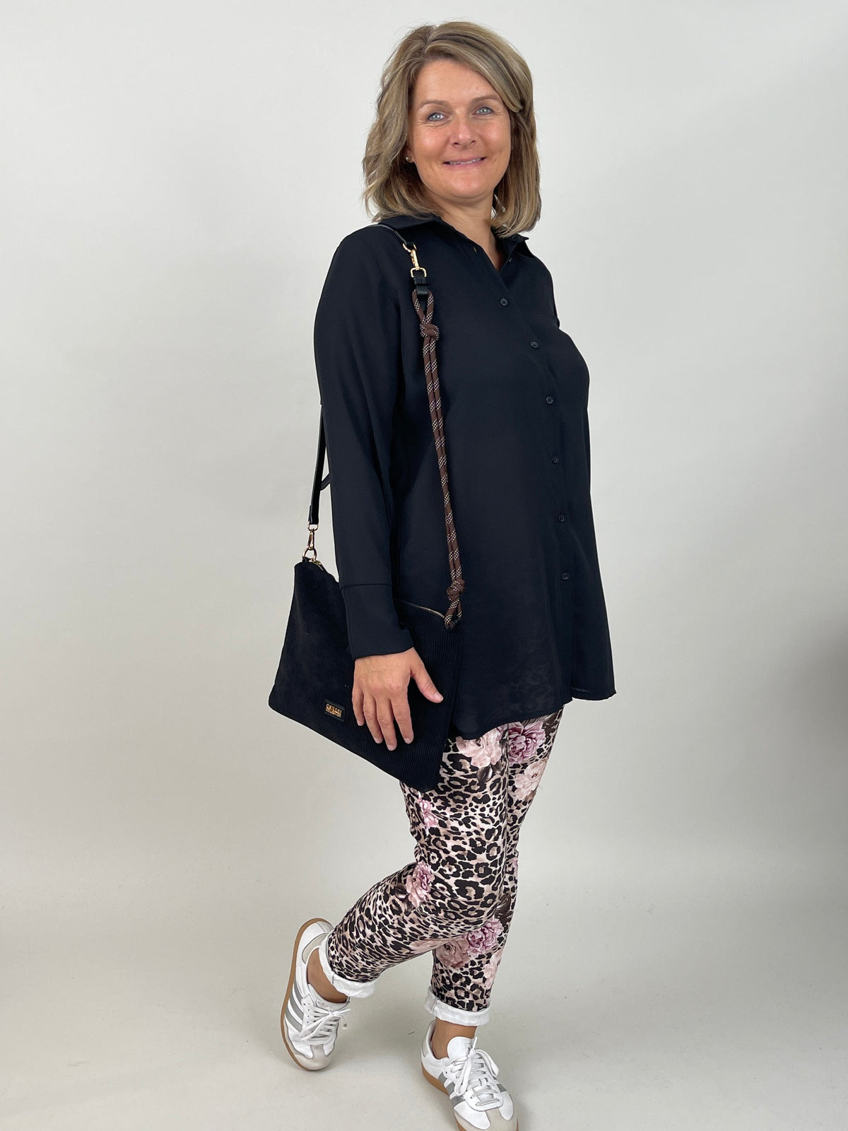 Lässige Longbluse in Schwarz