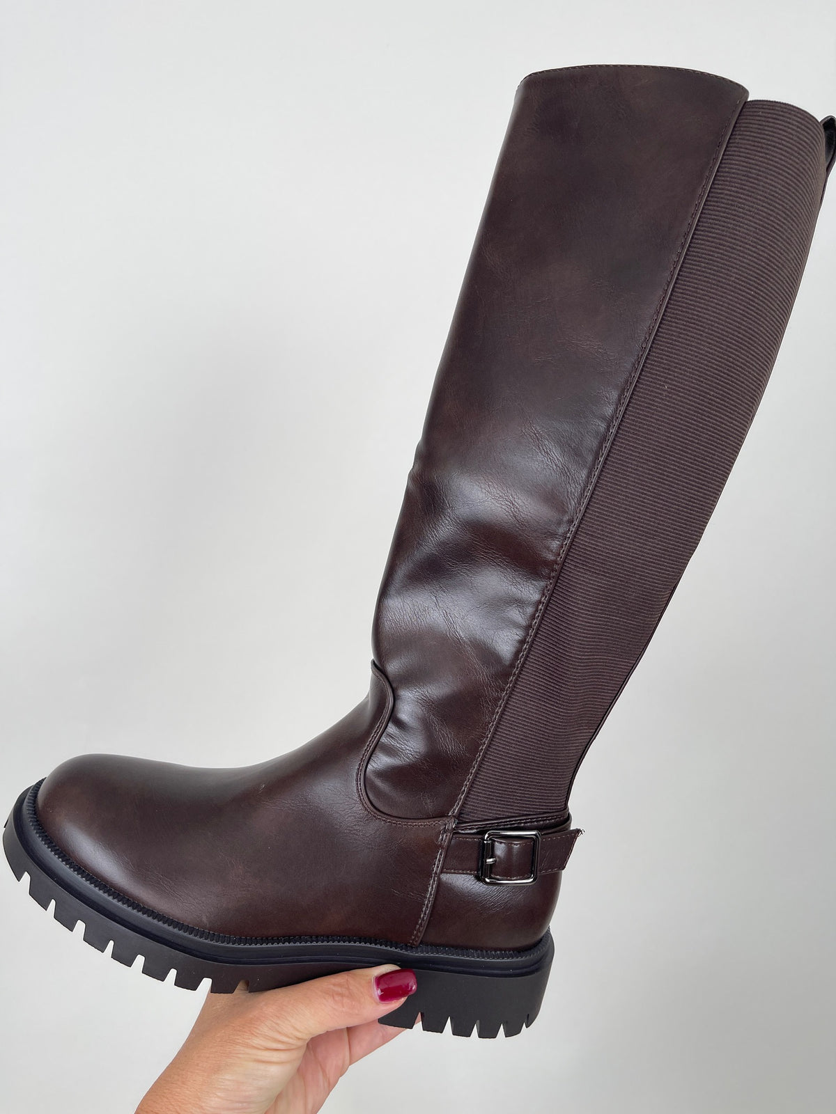 Stiefel mit Stretcheinsatz in Mokka
